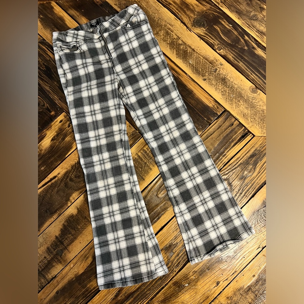 Girls Forever 21 Black and White Plaid Flare Pants size 13/14